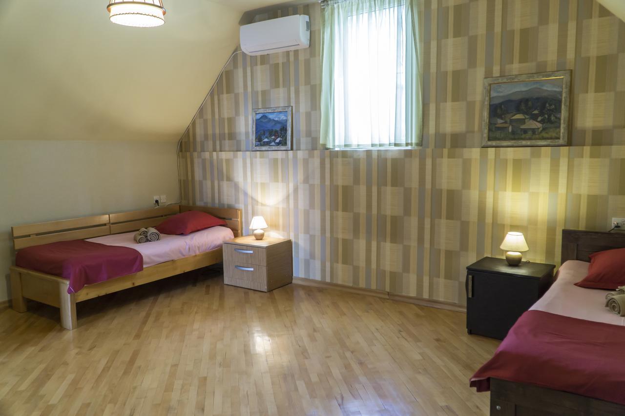 4Bd Appartaments With Cozy Garden Tbilisi Exteriér fotografie
